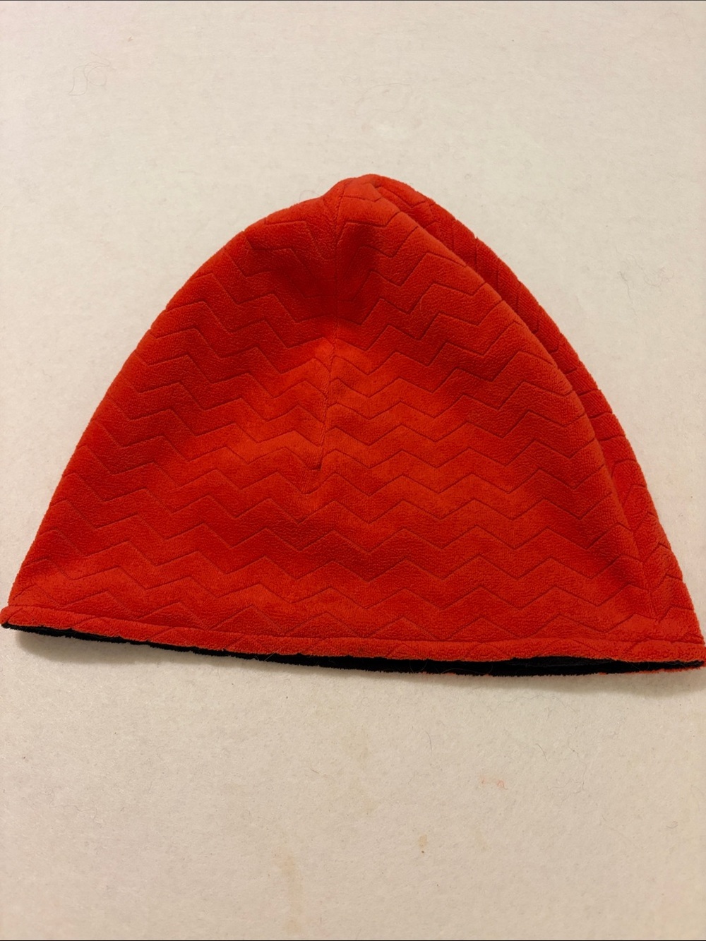 Reversible Black and Red Fleece Beanie